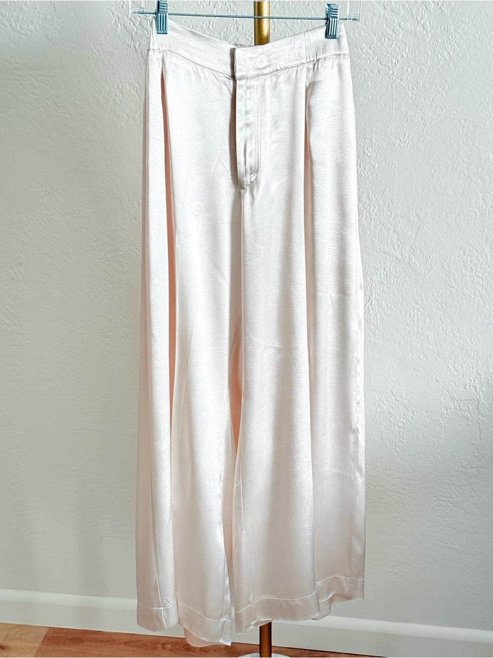 Free People Good Days Pearl Satin Pleated Wide Leg Trousers Minimalist M Chic